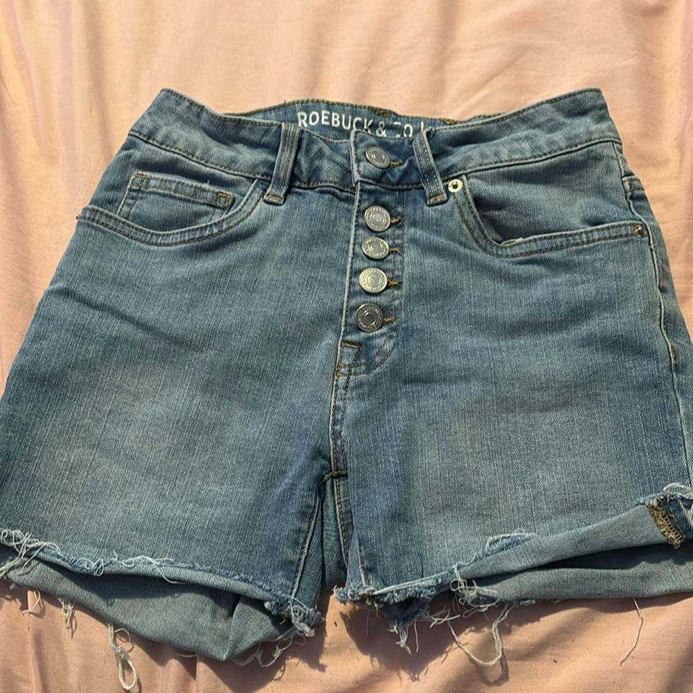 ROEBUCK & CO. Women’s High Rise Shorts